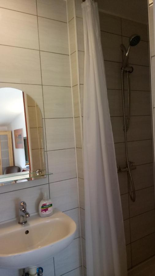 Lesniczowka Pokoje Goscinne Gdynia Bagian luar foto